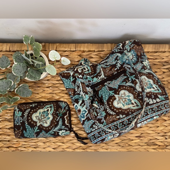 Vera Bradley Floral Patterned Tote and Wallet Set - Picture 15 of 15